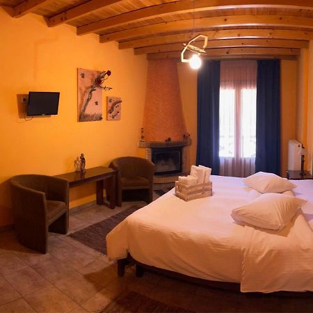 Guesthouse Teloni 비티나 외부 사진