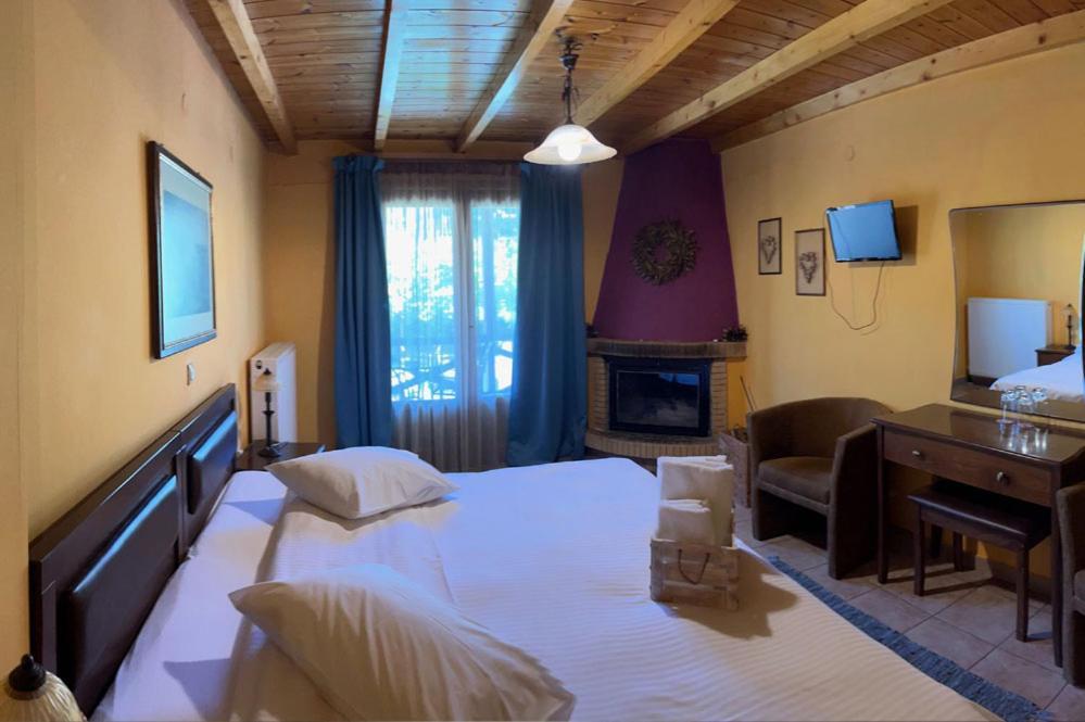 Guesthouse Teloni 비티나 외부 사진